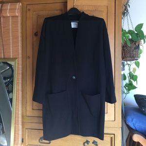 Black light weight coat